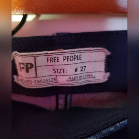 Free people flare leg jeans size 27 - Picture 6 of 8